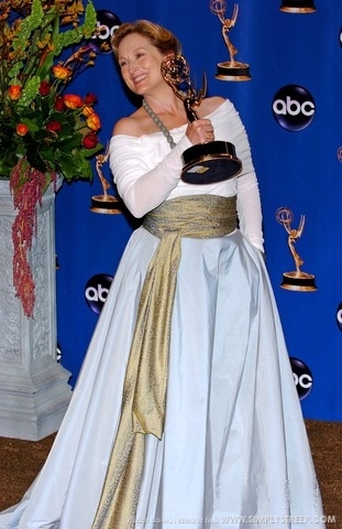 emmy2004press001-096.jpg